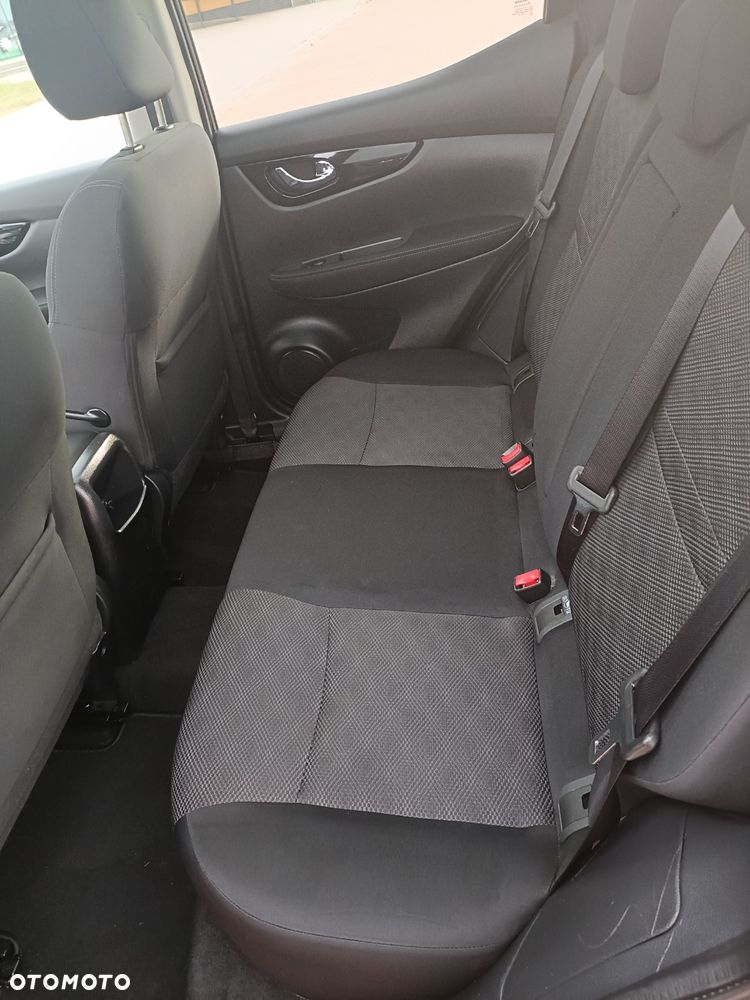 Nissan Qashqai 1.6 DCi N-Connecta - 14
