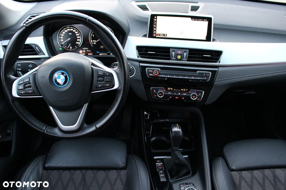 BMW X1 xDrive25e xLine - 17