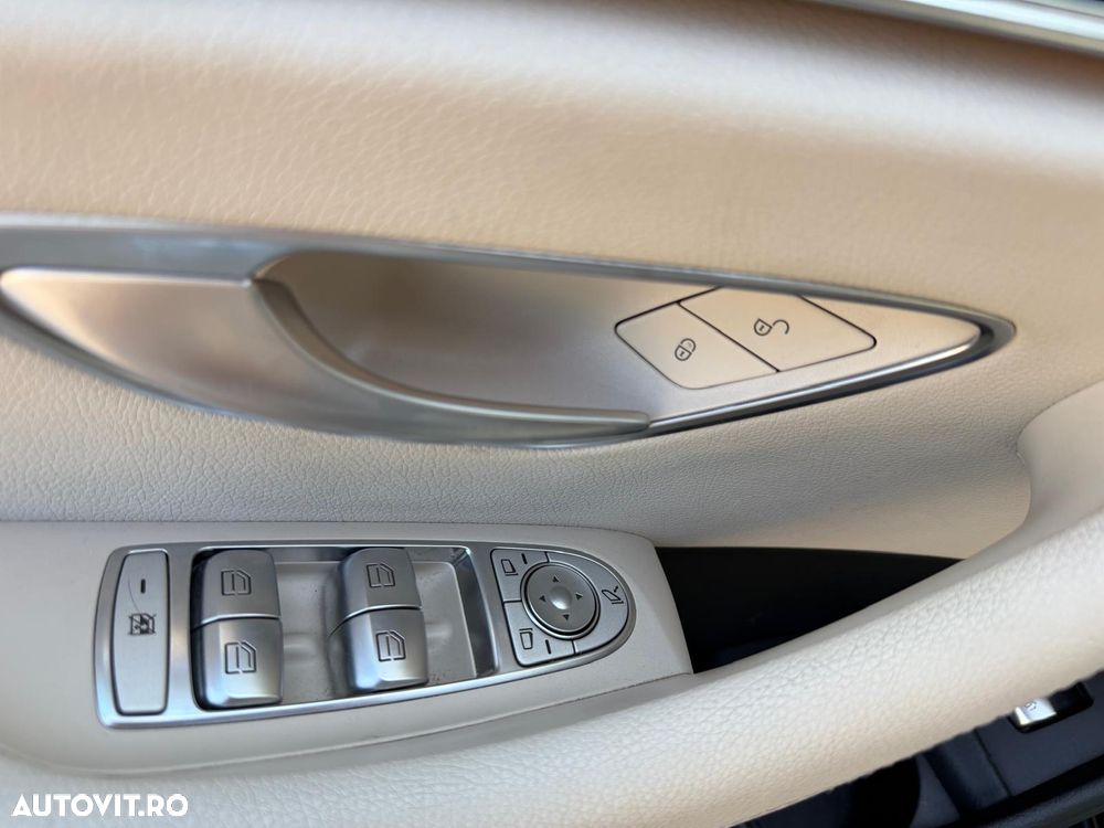 Mercedes-Benz E - 18