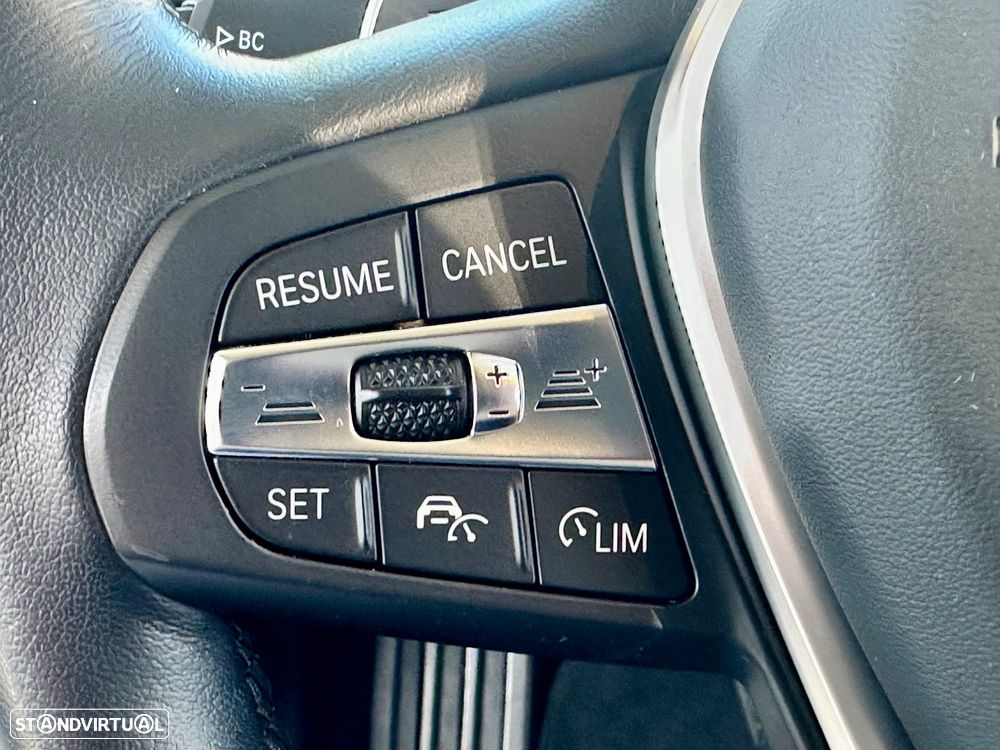 BMW 320 d Auto - 22