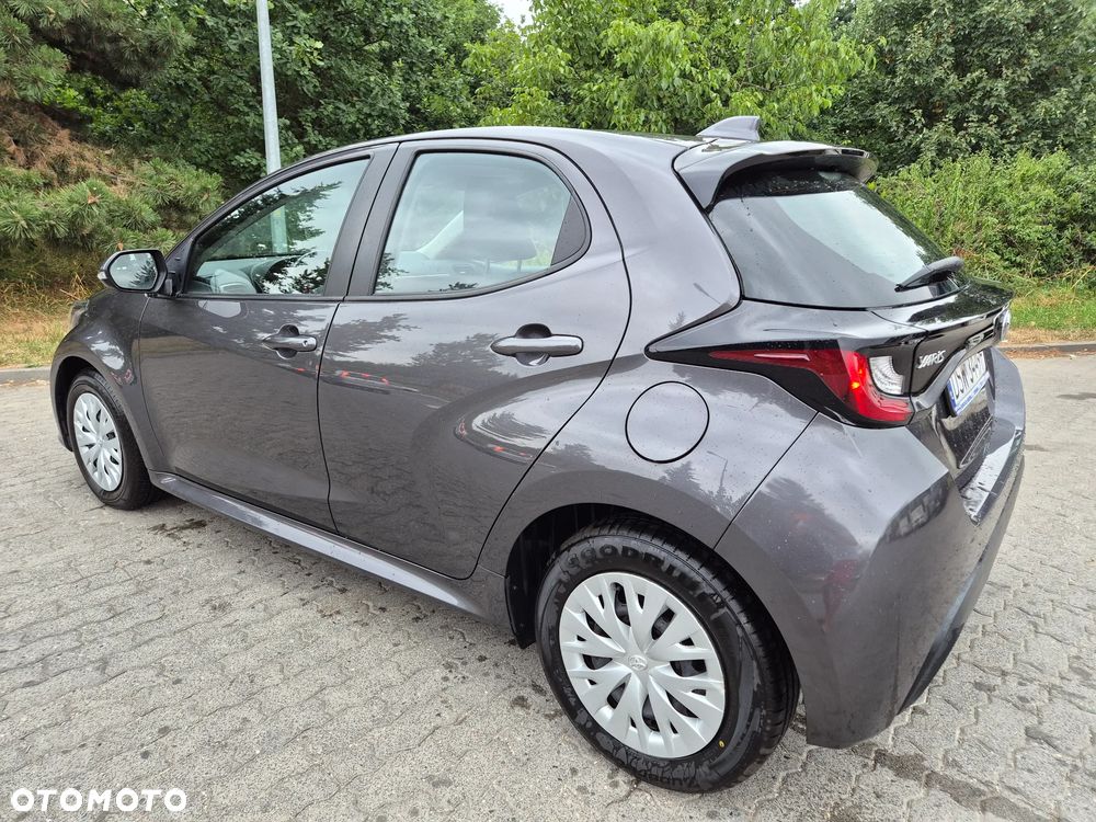 Toyota Yaris 1.5 Selection Elegant - 9