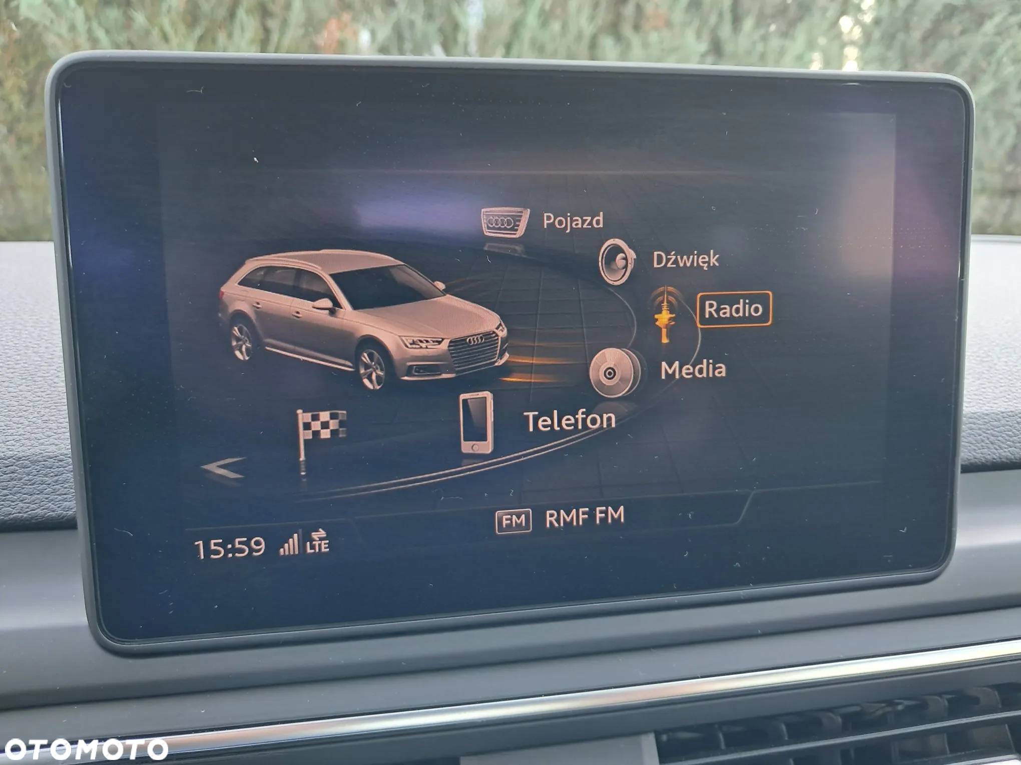 Audi A4 Avant 35 TFSI S line - 15