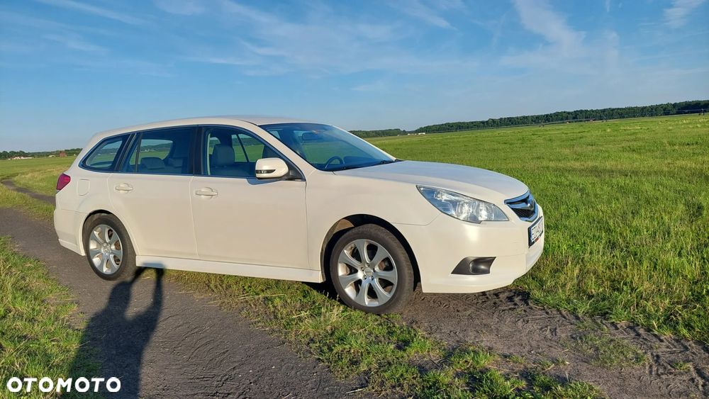 Subaru Legacy 2.0i Trend AT - 3