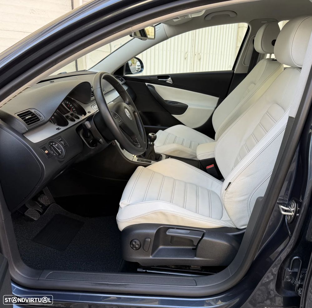 VW Passat 2.0 TDI Edition Highline - 12