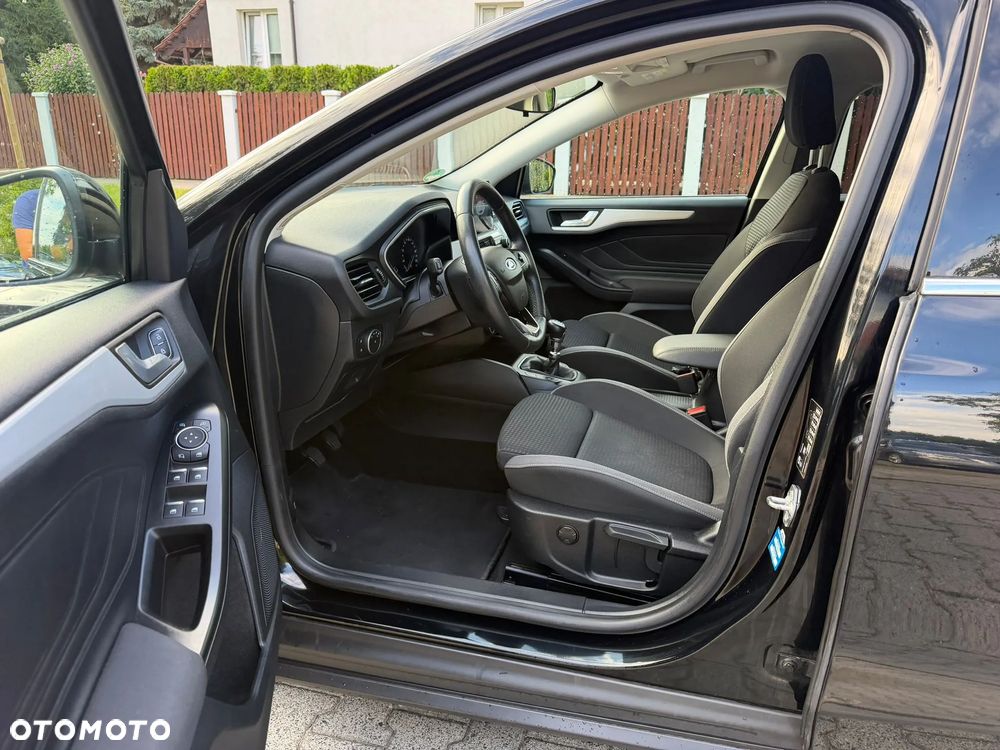 Ford Focus 2.0 EcoBlue Titanium Business - 12