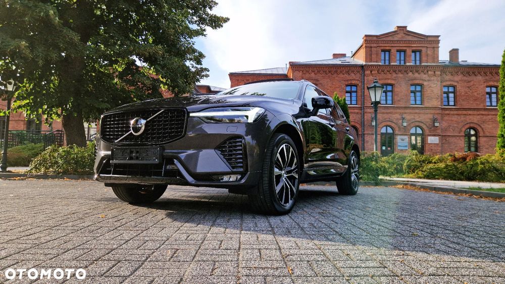 Volvo XC 60 B4 D AWD Plus Dark - 4