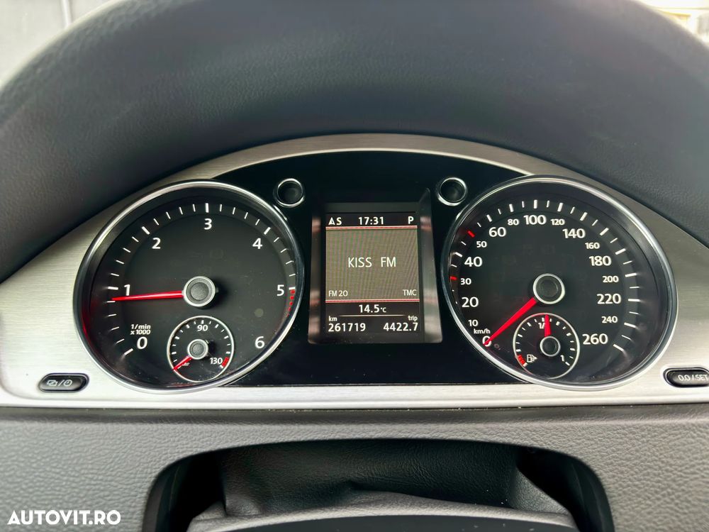 Volkswagen Passat Variant 2.0 TDI BlueMotion Technology DSG Highline - 8