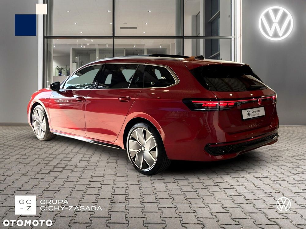 Volkswagen Passat Variant 2.0 TDI SCR R-Line Plus DSG - 4