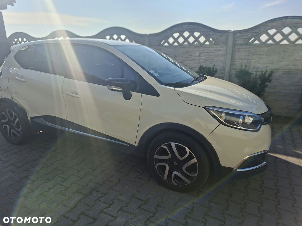 Renault Captur 2016 photo 2