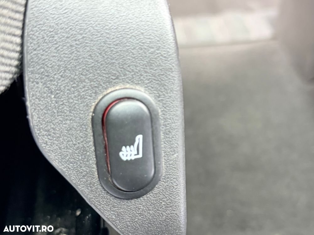 Ford Tourneo Custom 300 L2H1 VA Titanium - 28