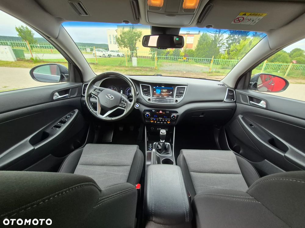 Hyundai Tucson 2.0 CRDi 4WD Advantage - 24