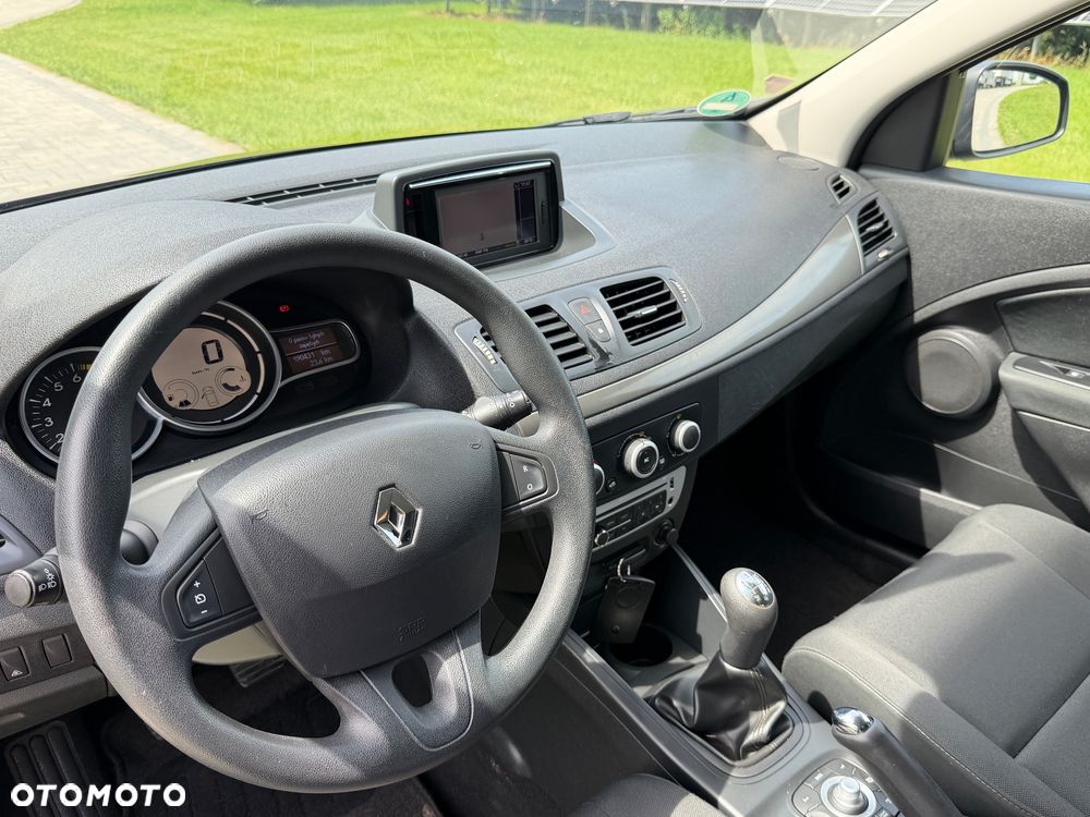 Renault Megane 1.6 16V Style Edition - 8