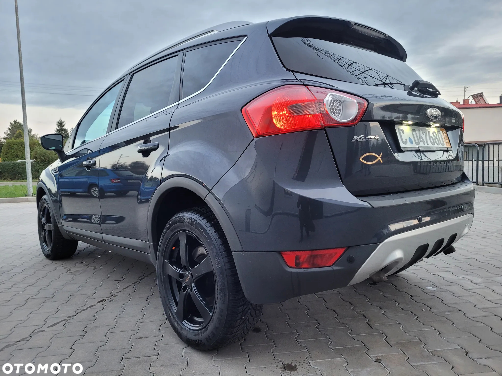 Ford Kuga 2.0 TDCi 2x4 Titanium - 9