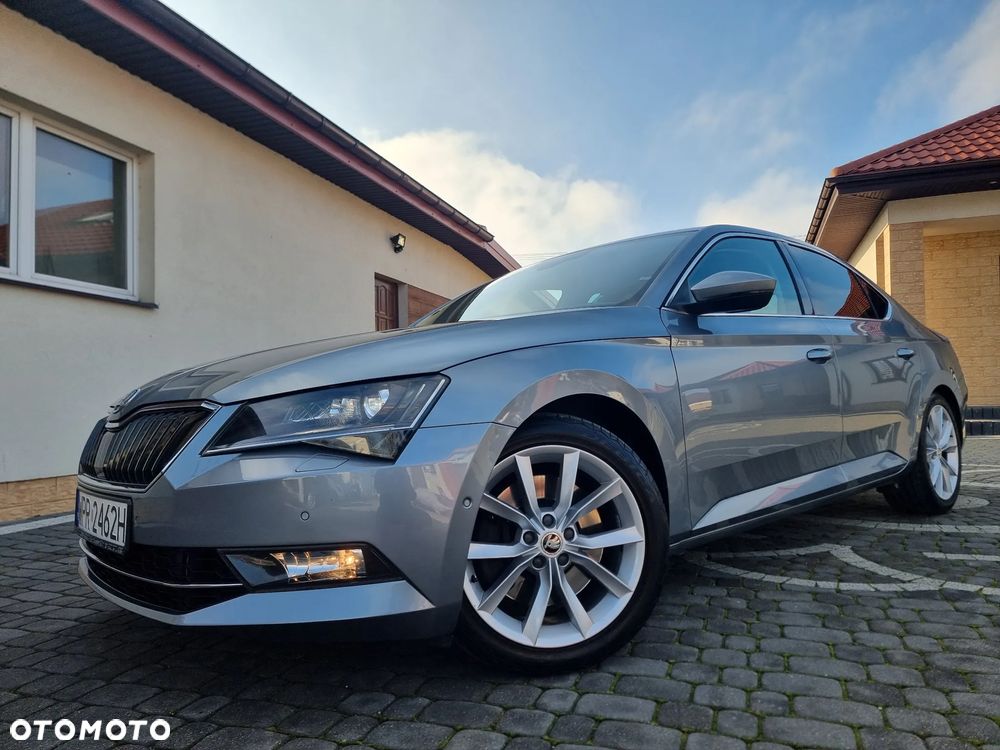 Skoda Superb 2.0 TSI 4x4 Style DSG - 1