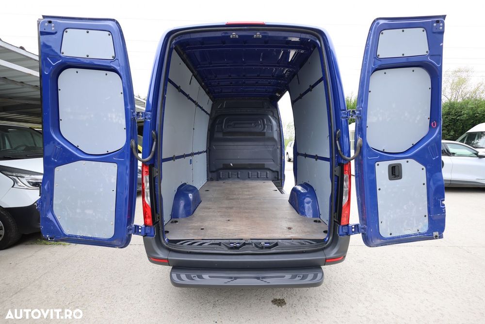 Mercedes-Benz Sprinter L2H2 - 13