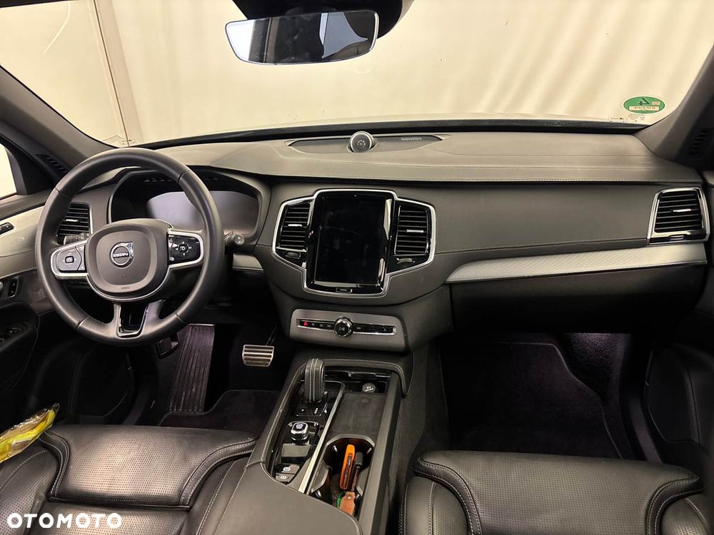 Volvo XC 90 T8 AWD Plug-In Hybrid R-Design 7os - 7