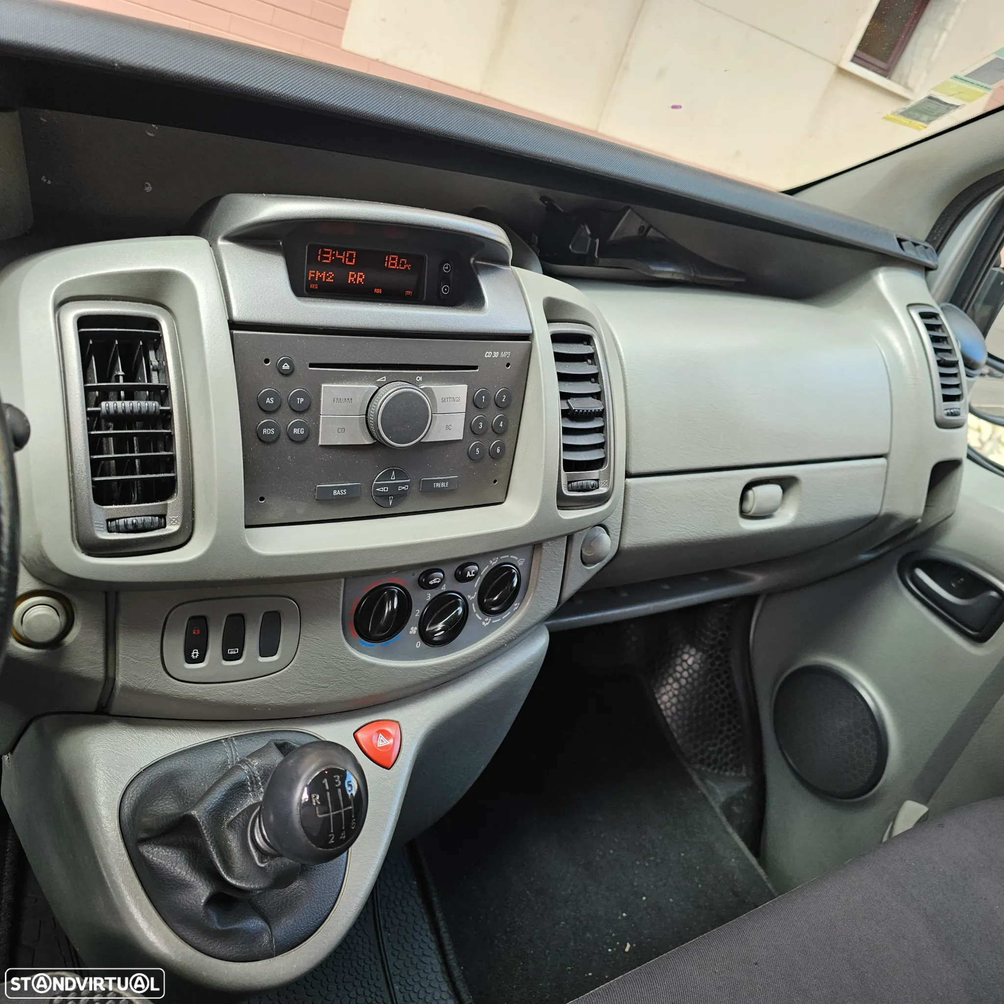 Opel Vivaro 2.0 CDTi L1H1 2.7T 6L - 16