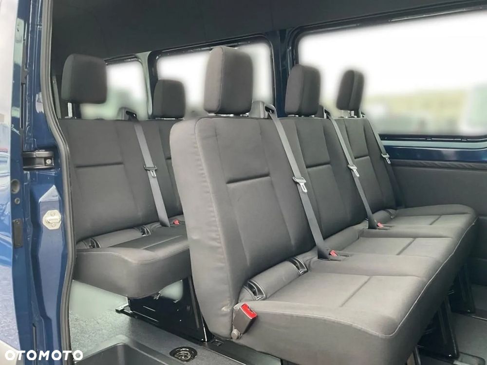 Mercedes-Benz Sprinter - 18