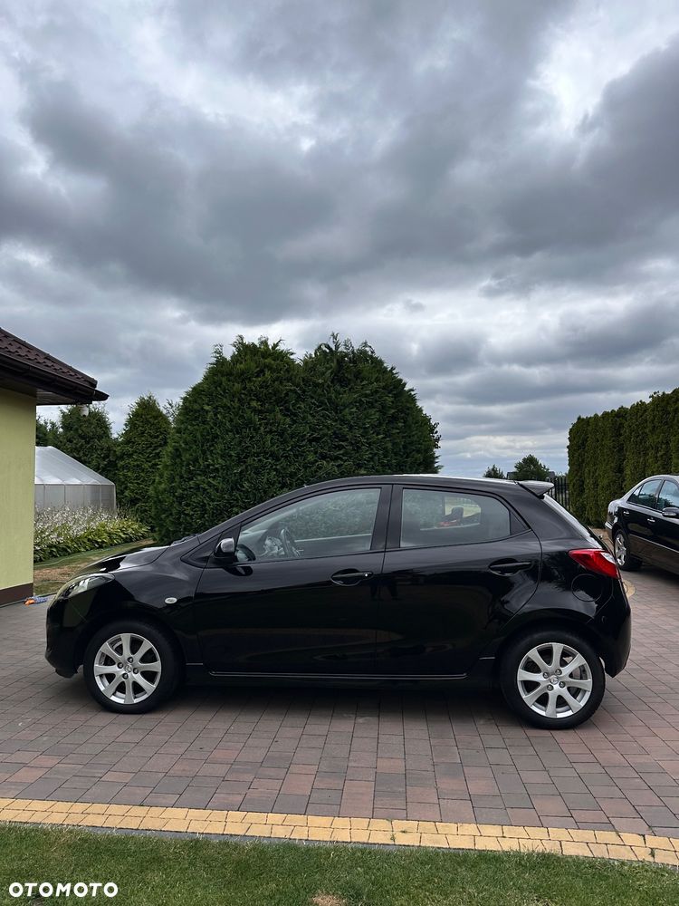 Mazda 2 - 6