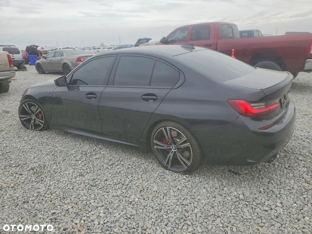 BMW Seria 3 330i xDrive M Sport - 3