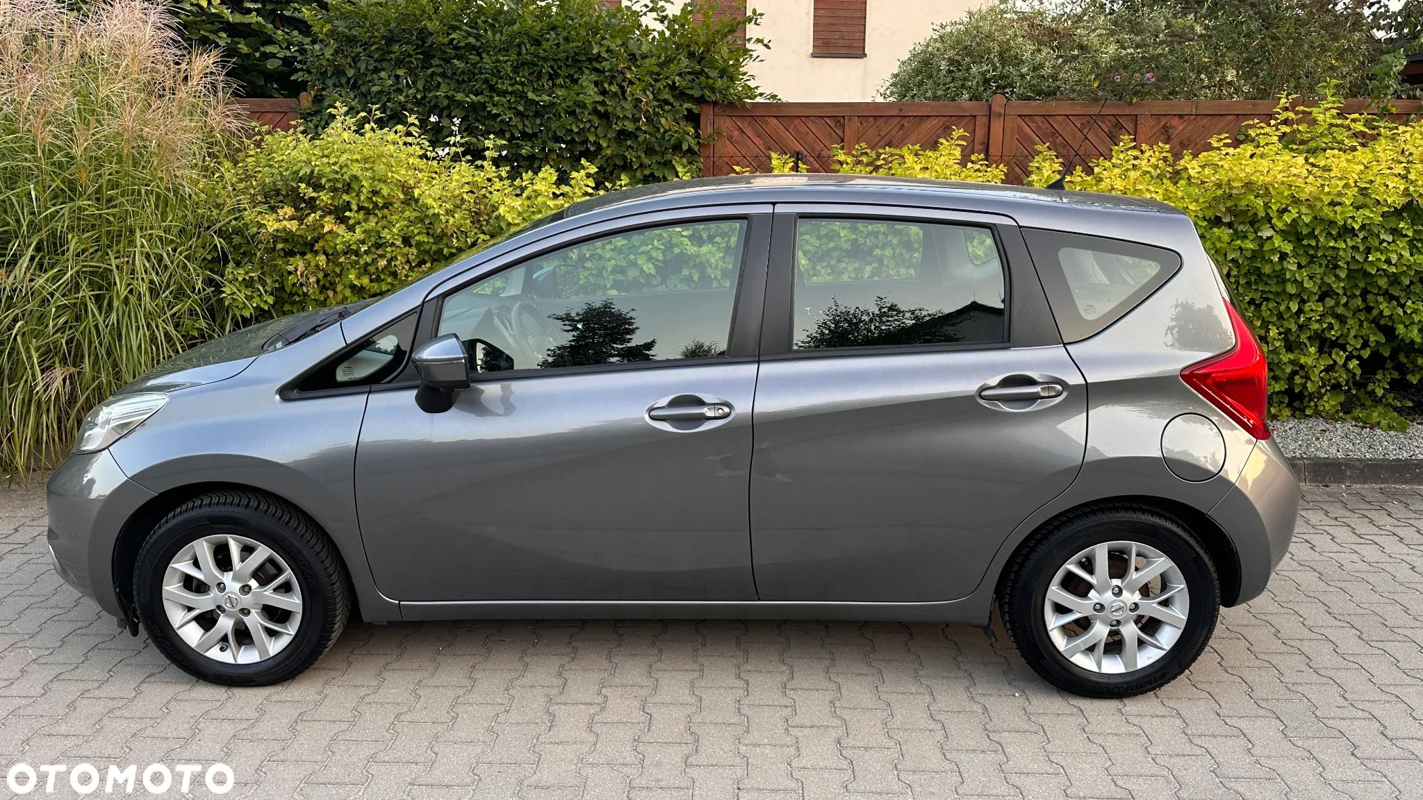Nissan Note 1.2 Tekna EU6 - 1