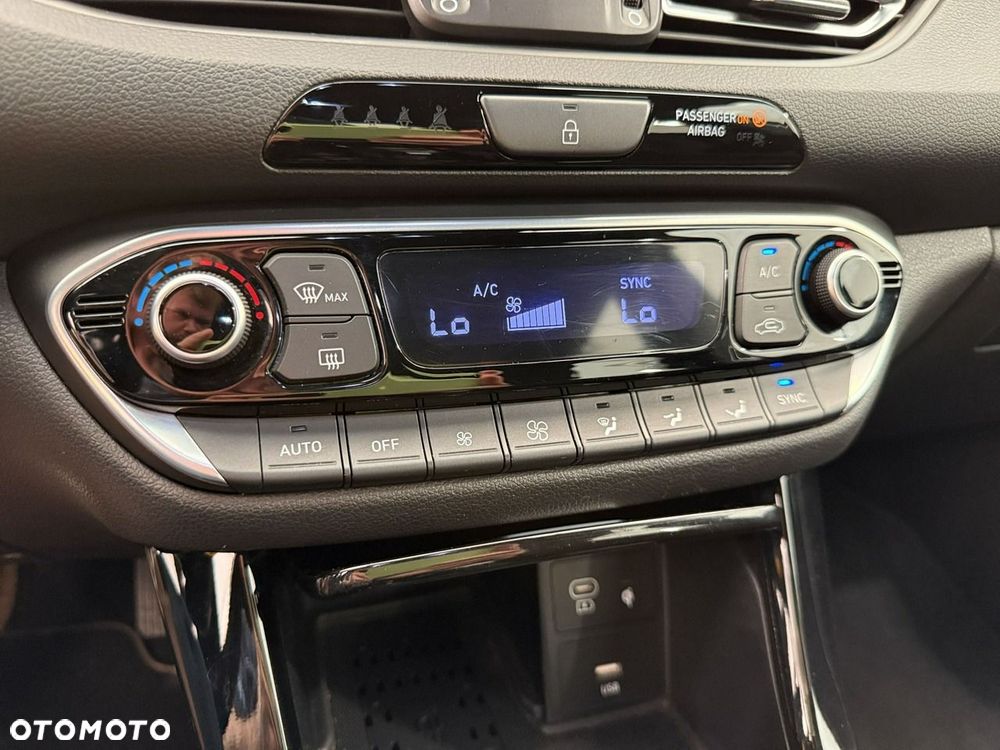 Hyundai i30 - 22