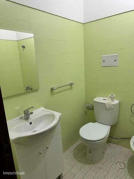 Apartamento T4, no centro de Seia - Grande imagem: 4/8