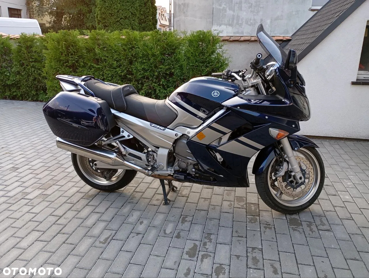 Yamaha FJR - 8