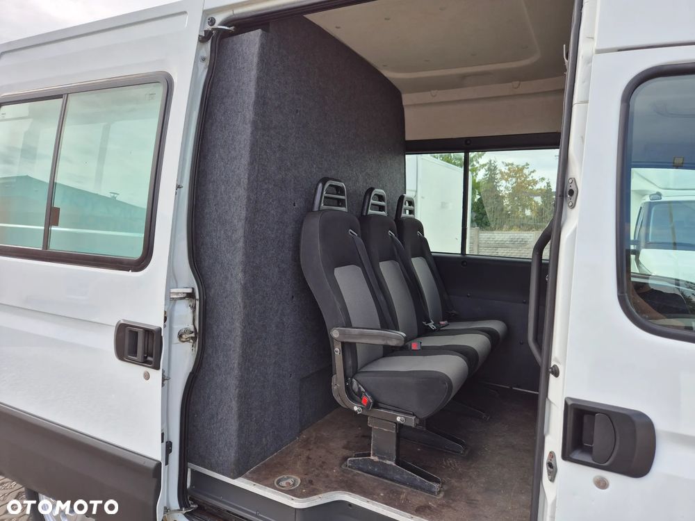 Iveco Daily 35S13 L3H2, Brygadówka 6 osób, blaszak, HAK 3.5T, klimatyzacja - 5
