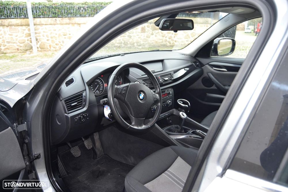 BMW X1 sDrive18d xLine - 12