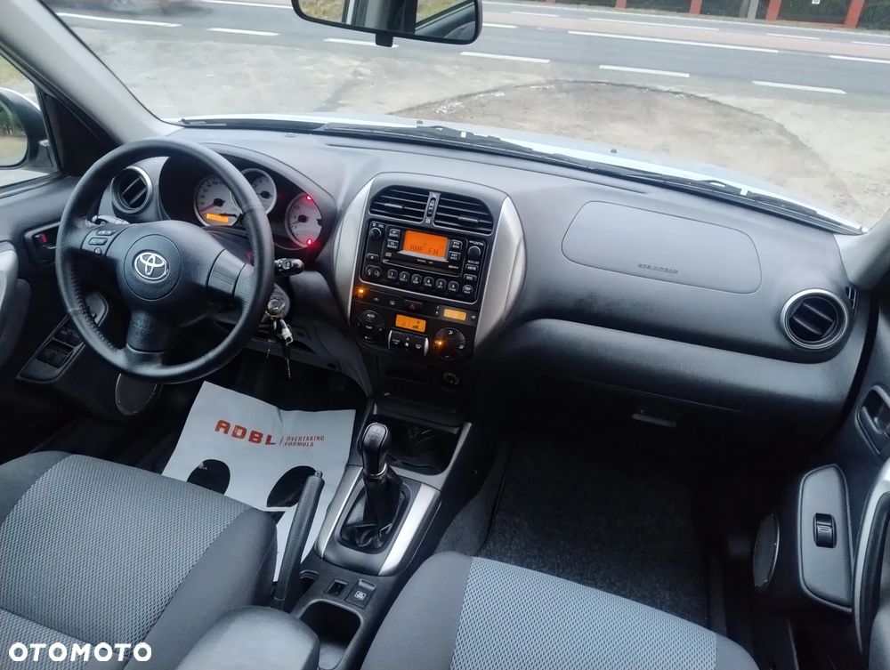 Toyota RAV4 4x4 Executive - 13