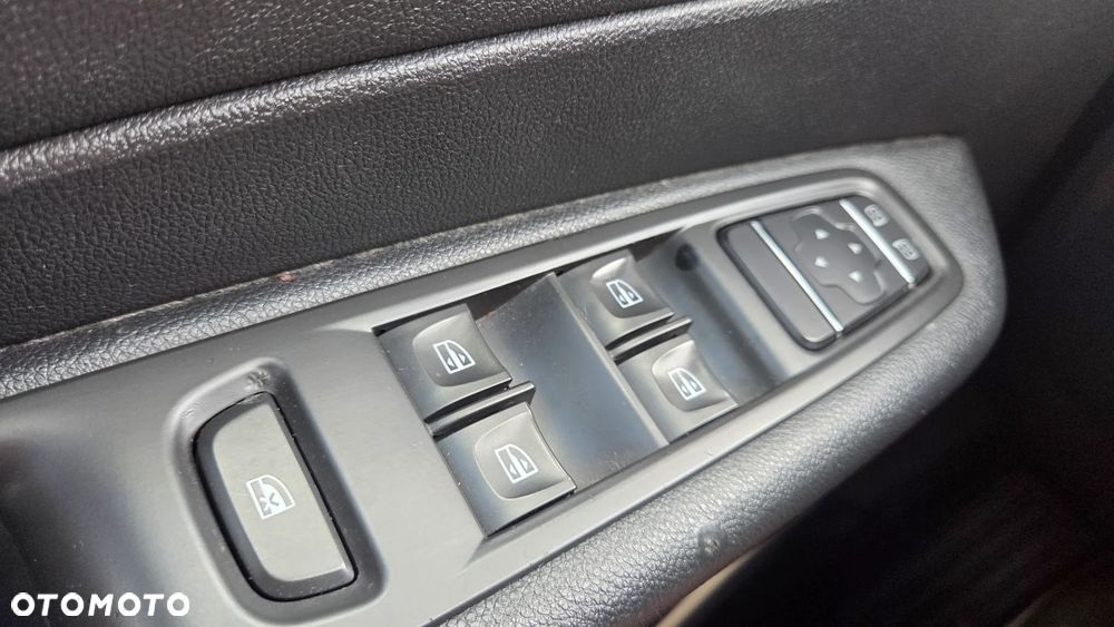 Renault Captur ENERGY dCi 90 Start&Stop Intens - 14