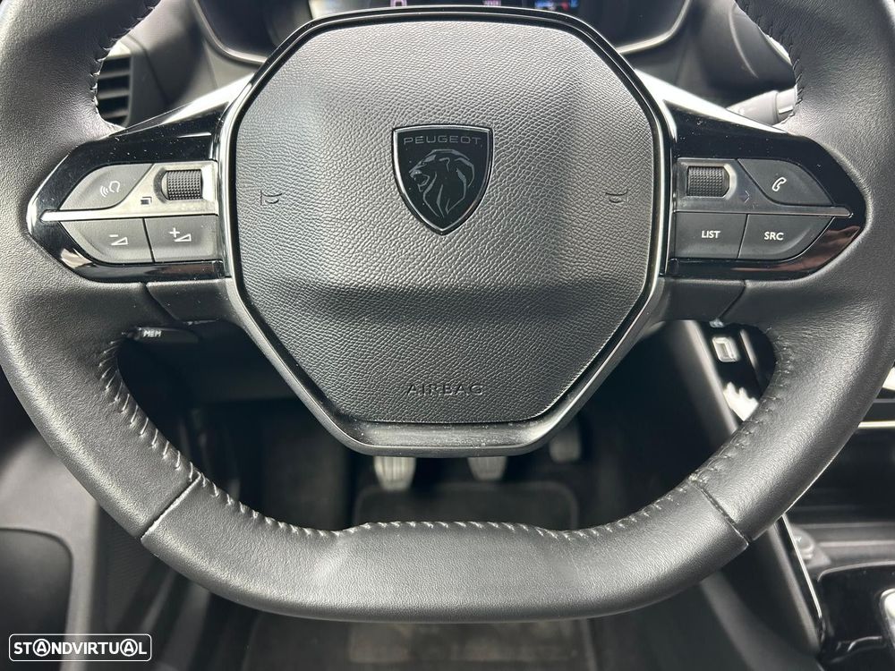 Peugeot 2008 1.2 PureTech Allure Pack - 24