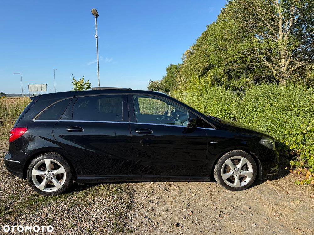 Mercedes-Benz Klasa B 180 CDI (BlueEFFICIENCY) 7G-DCT - 8