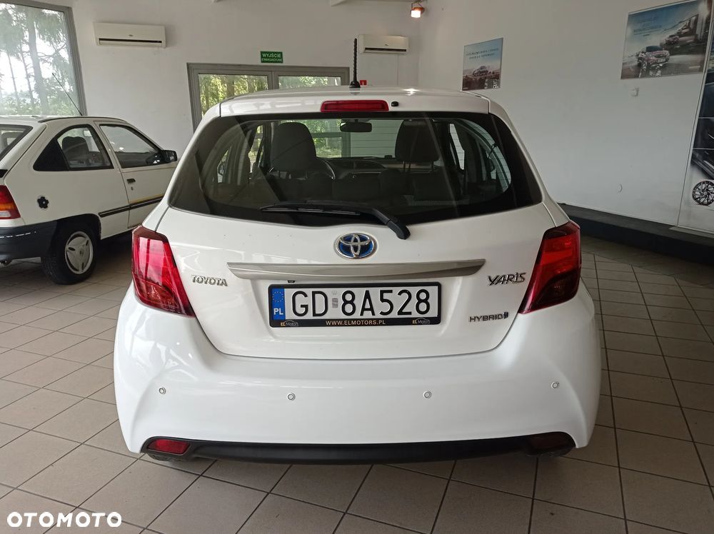 Toyota Yaris - 4
