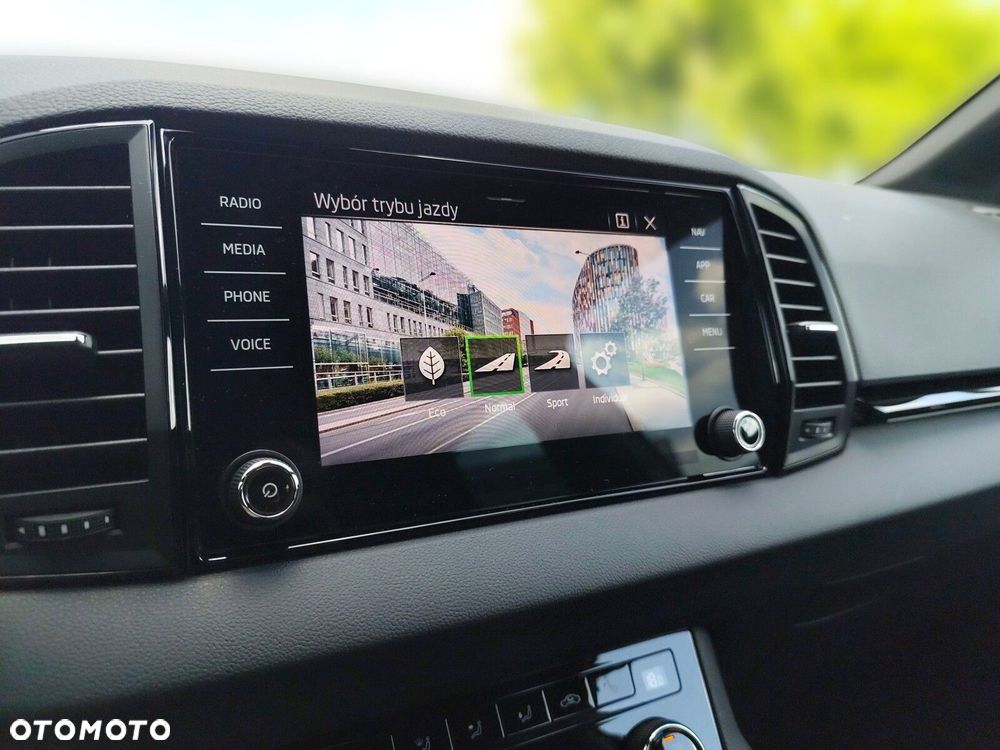 Skoda Karoq 1.5 TSI ACT Sportline DSG - 32