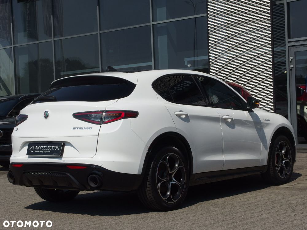 Alfa Romeo Stelvio 2.0 Turbo Veloce Q4 - 10