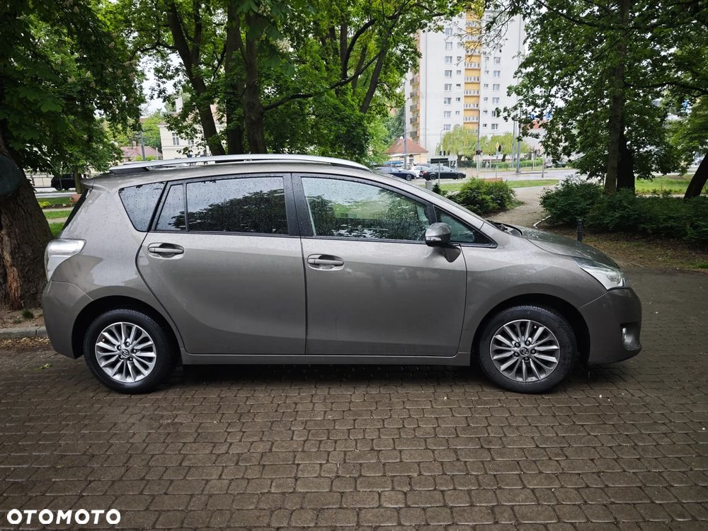 Toyota Verso 1.8 Premium MS 7os EU6 - 3