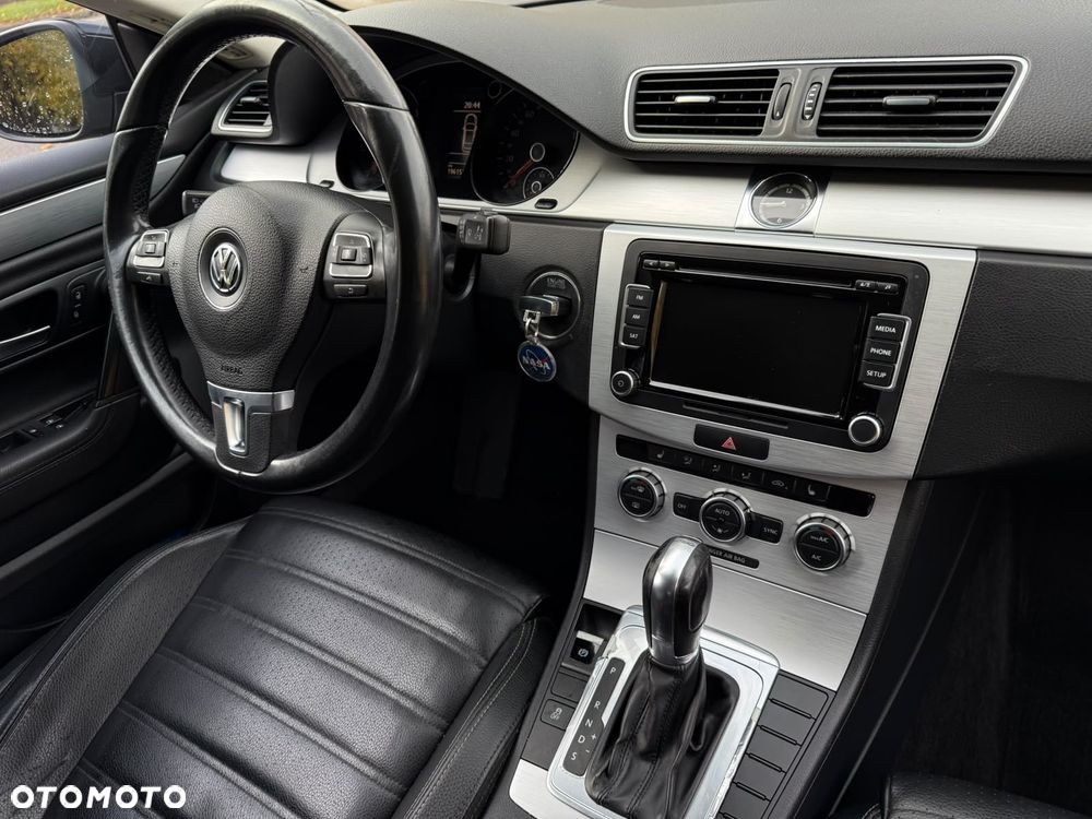 Volkswagen Passat CC 2.0 TSI DSG - 11