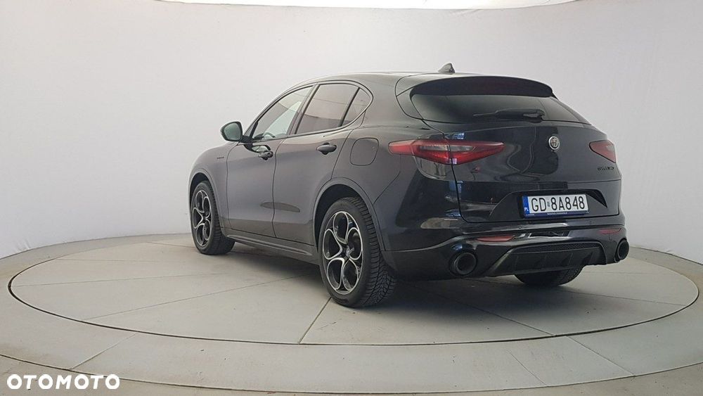 Alfa Romeo Stelvio - 5