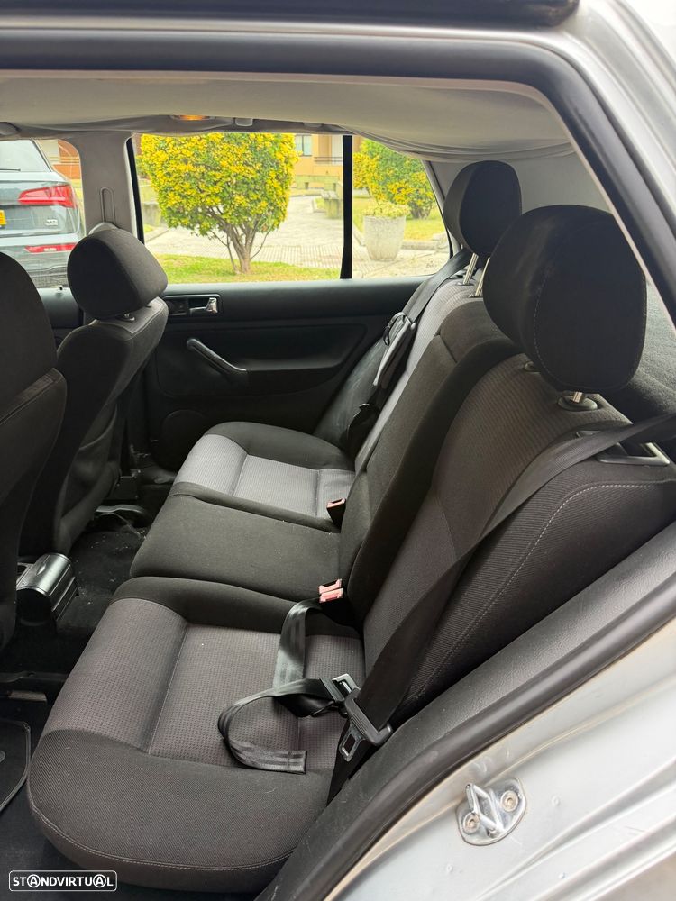 VW Golf 1.4i Confortline - 10