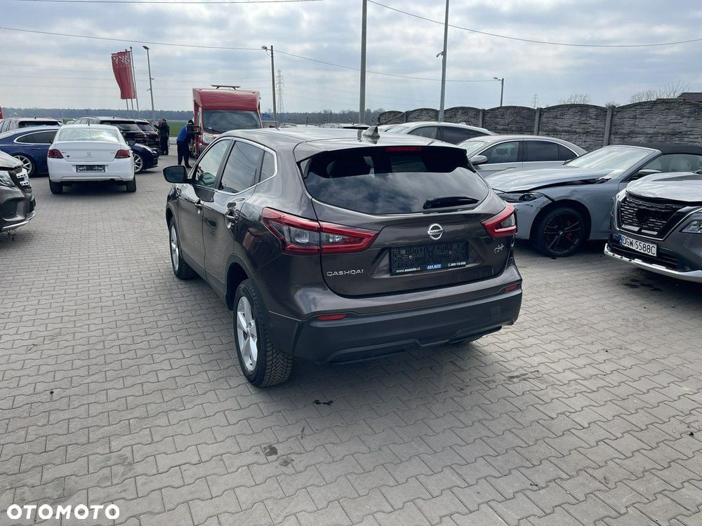 Nissan Qashqai 1.2 DIG-T N-Vision - 4