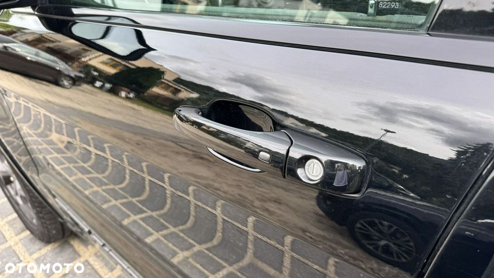 Jeep Grand Cherokee - 12