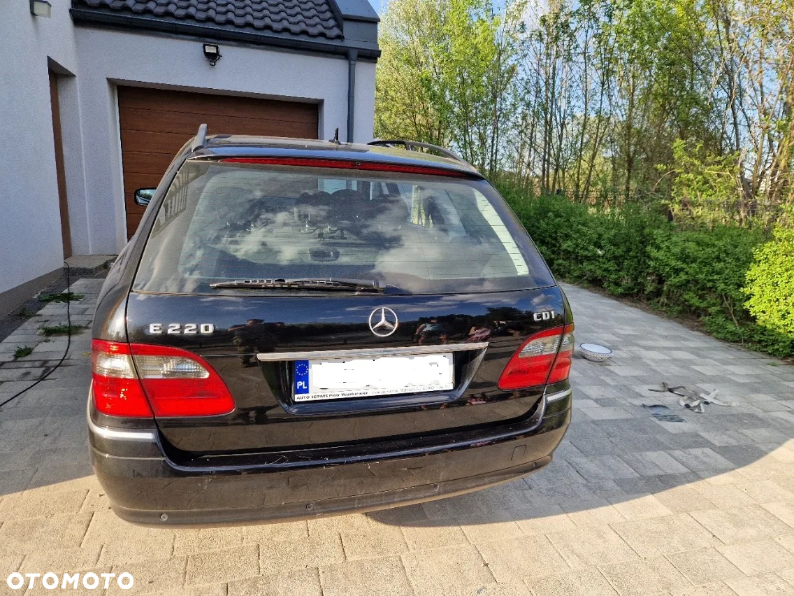 Mercedes-Benz Klasa E 220 T CDI Automatik Avantgarde - 2