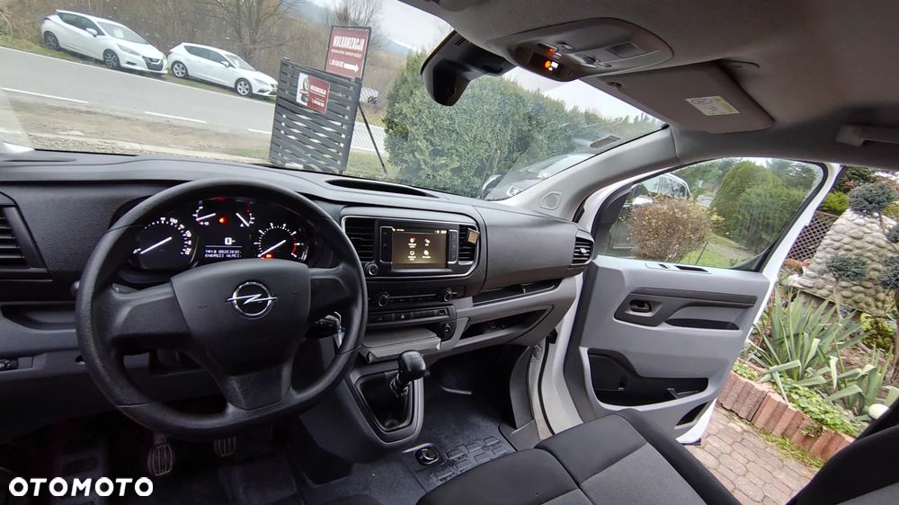 Opel Vivaro - 16