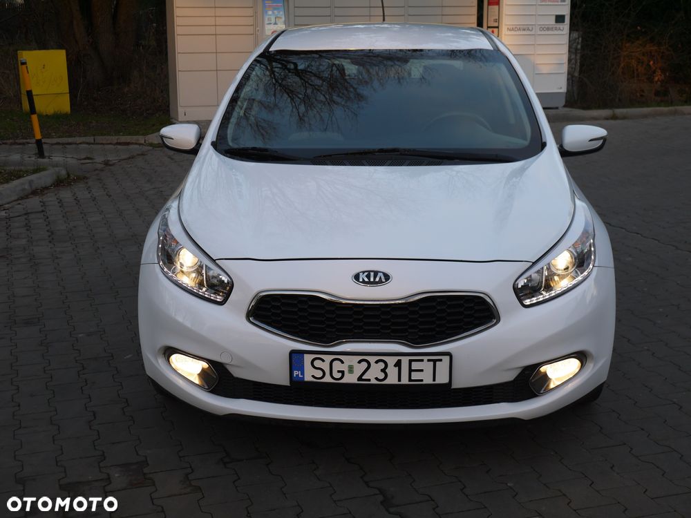 Kia Ceed 1.6 GDI Spirit - 27