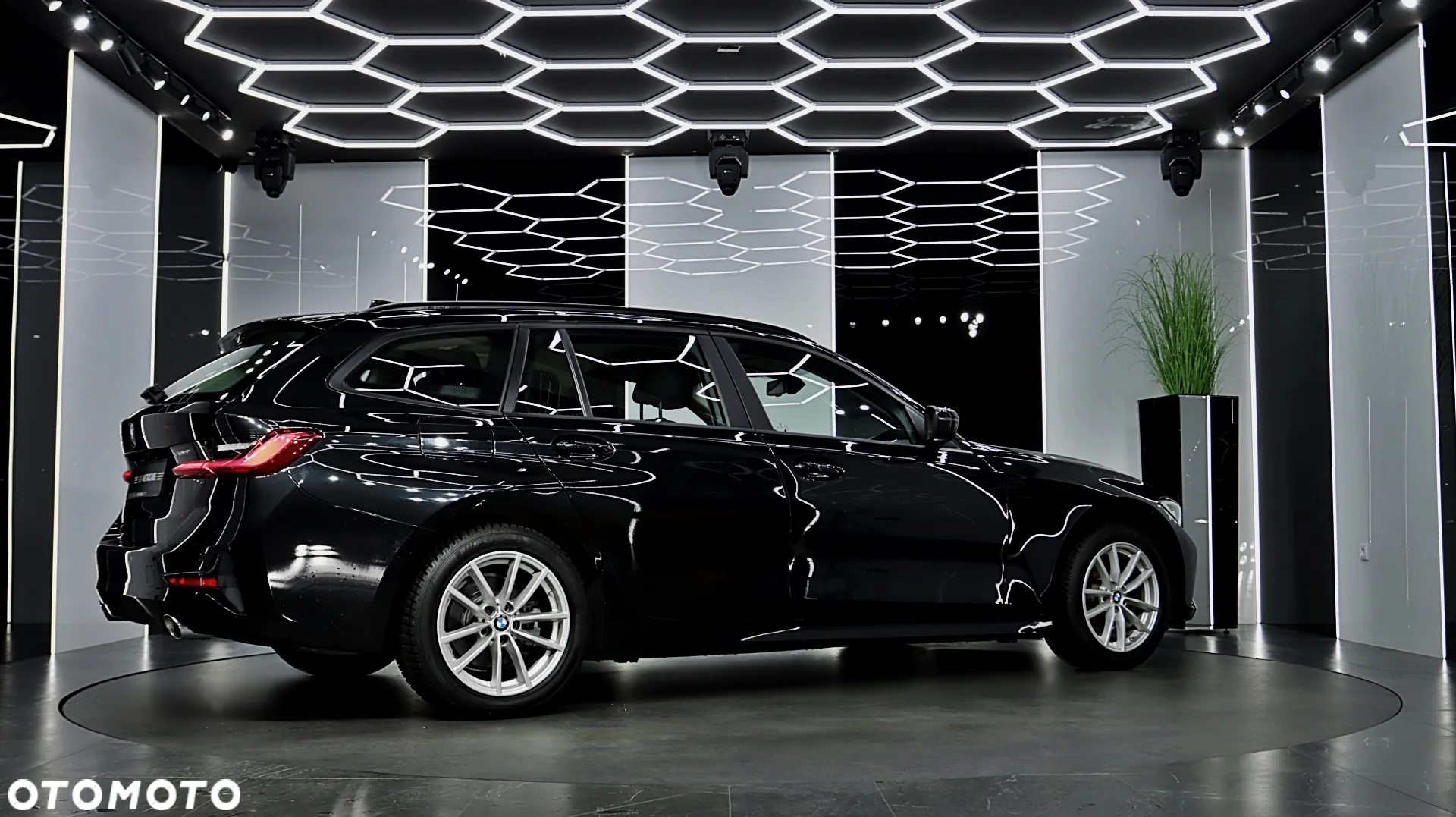BMW Seria 3 318d Advantage - 9
