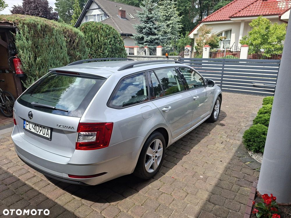 Skoda Octavia 2.0 TDI Ambition - 6