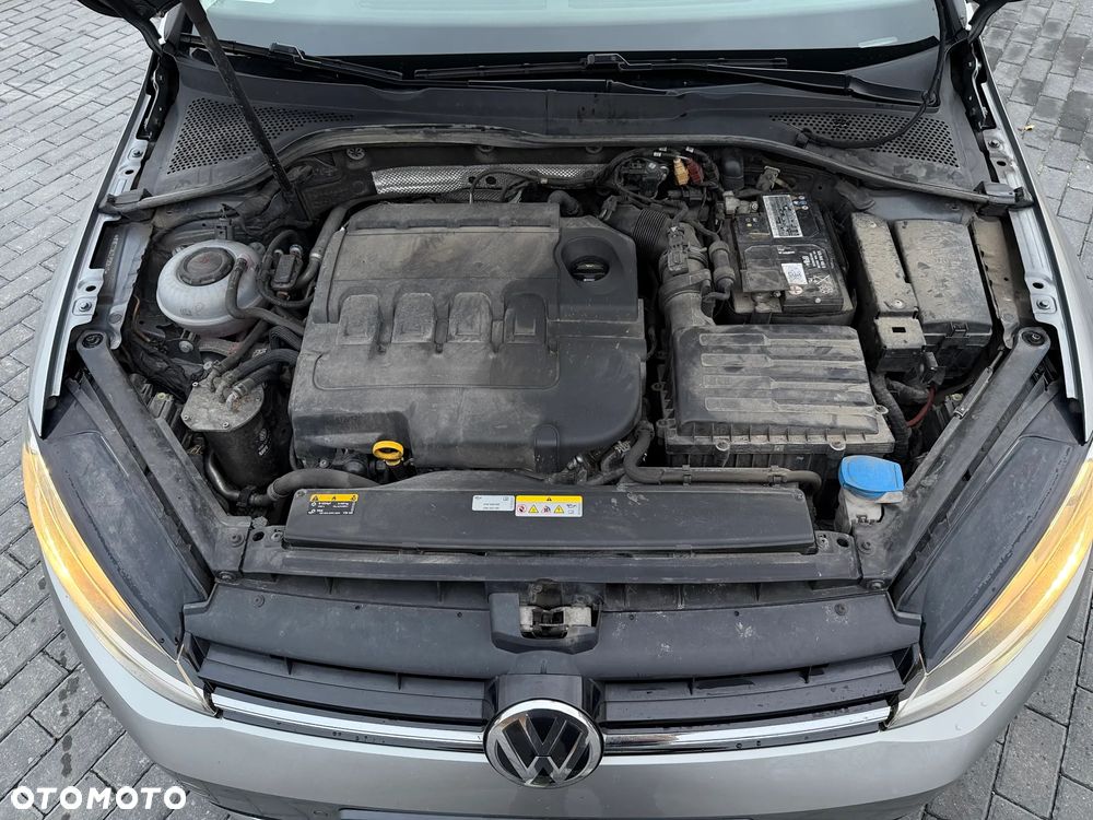 Volkswagen Golf 1.6 TDI BMT Comfortline - 24