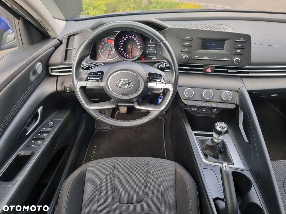 Hyundai Elantra 1.6 Modern - 27
